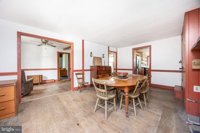 1011 STATE RD, Lincoln University, PA 19352