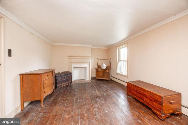 1011 STATE RD, Lincoln University, PA 19352