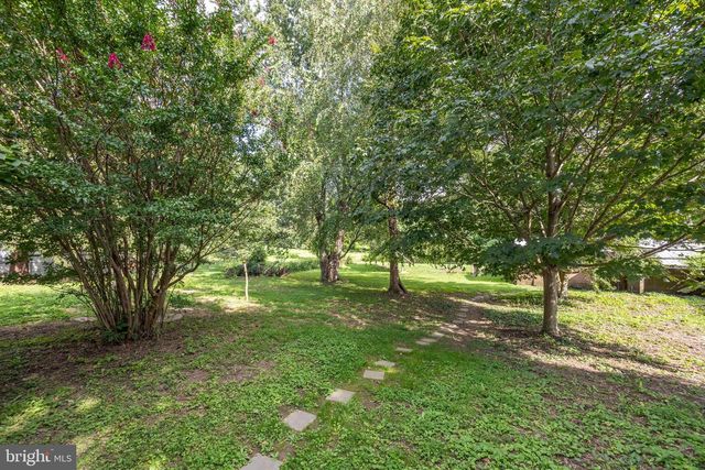 1011 STATE RD, Lincoln University, PA 19352