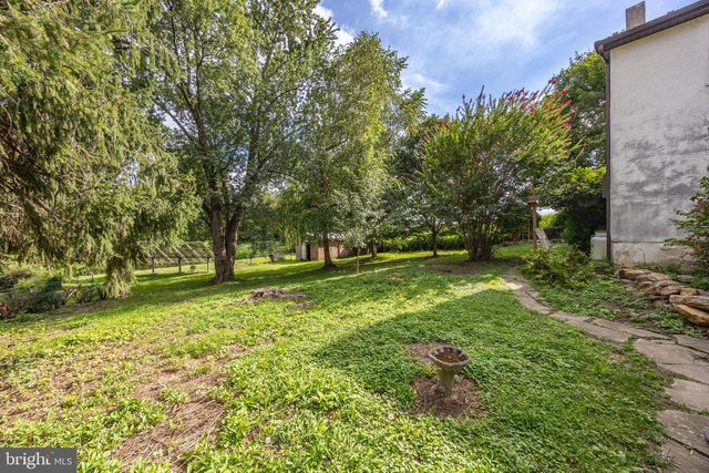 1011 STATE RD, Lincoln University, PA 19352