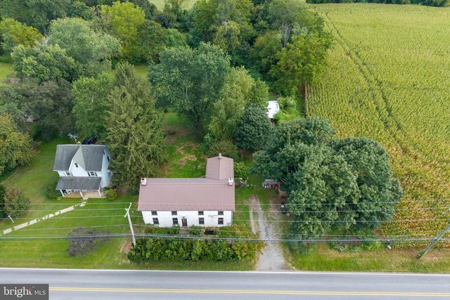 1011 STATE RD, Lincoln University, PA 19352