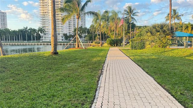 18151 NE 31st Ct 707, Aventura, FL 33160