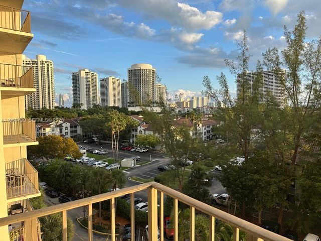 18151 NE 31st Ct 707, Aventura, FL 33160