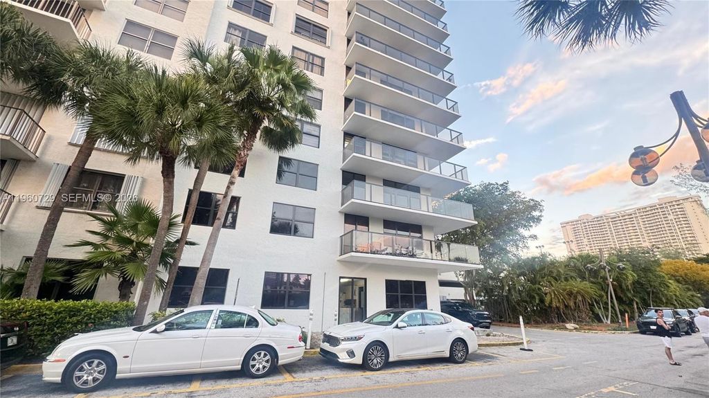 18151 NE 31st Ct 707, Aventura, FL 33160