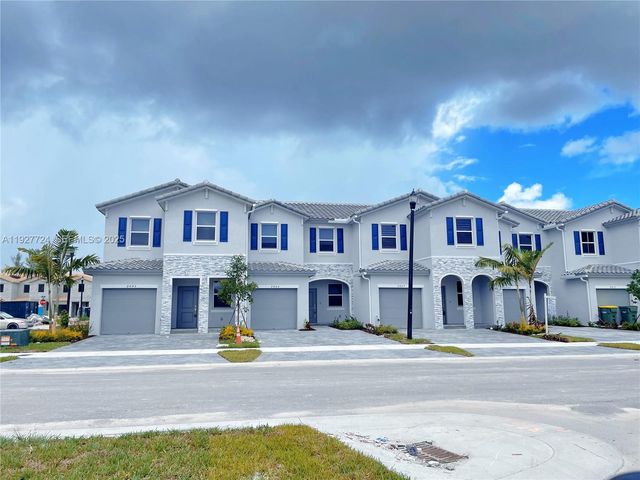 2603 SE 11th St 2603, Homestead, FL 33035
