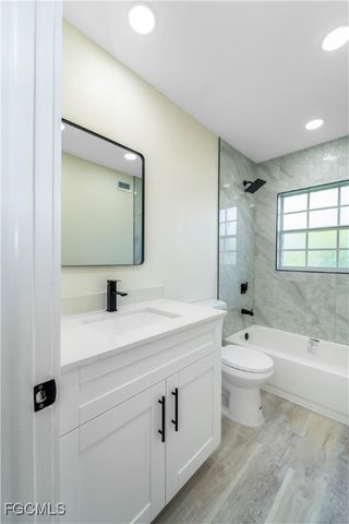 14513 Riverside DR, Fort Myers, FL 33905