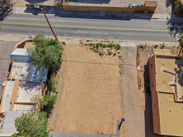 813 Baca Street, Santa Fe, NM 87505
