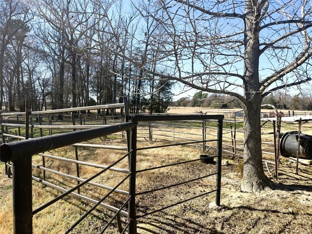 473 County Road Se 3370, Winnsboro, TX 75494