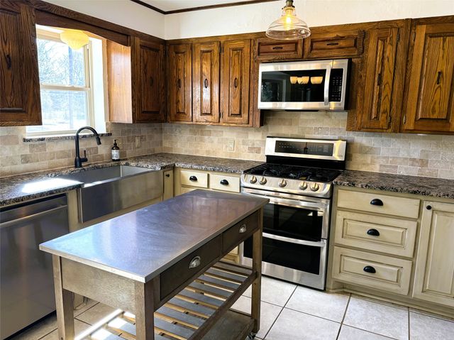 473 County Road Se 3370, Winnsboro, TX 75494