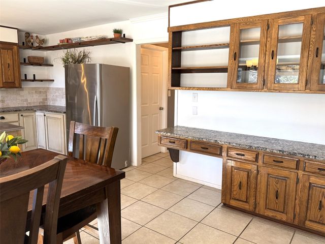 473 County Road Se 3370, Winnsboro, TX 75494