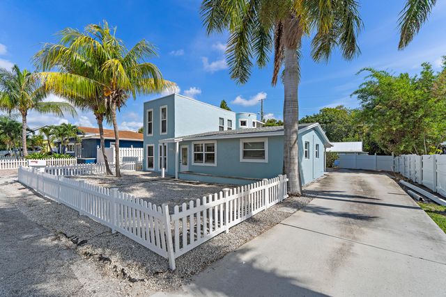 1779 Len Drive 1, North Palm Beach, FL 33408