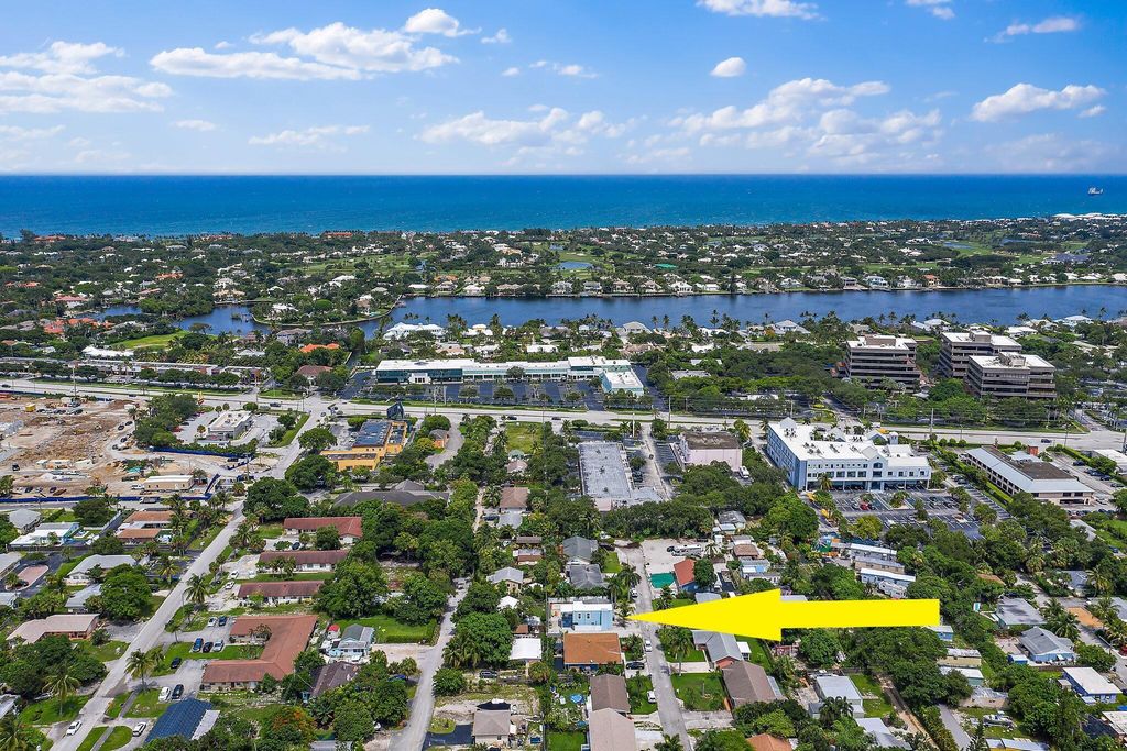 1779 Len Drive 1, North Palm Beach, FL 33408