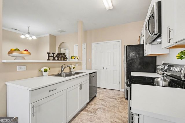 4925 Sierra Way, South Fulton, GA 30349