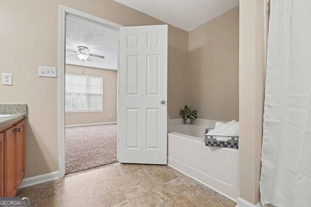 4925 Sierra Way, South Fulton, GA 30349