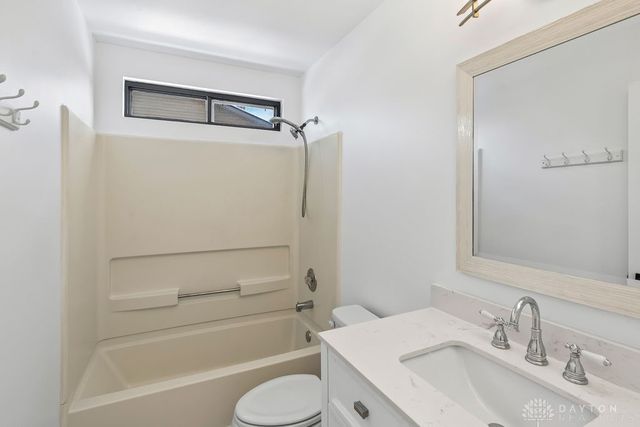 6620 Deer Bluff Drive, Dayton, OH 45424