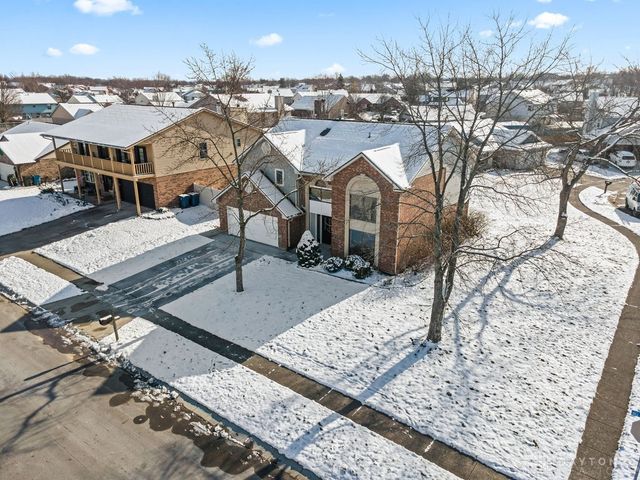 6620 Deer Bluff Drive, Dayton, OH 45424