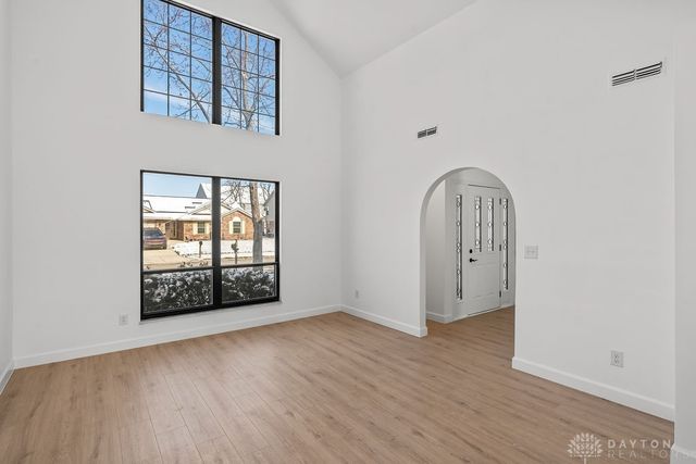 6620 Deer Bluff Drive, Dayton, OH 45424