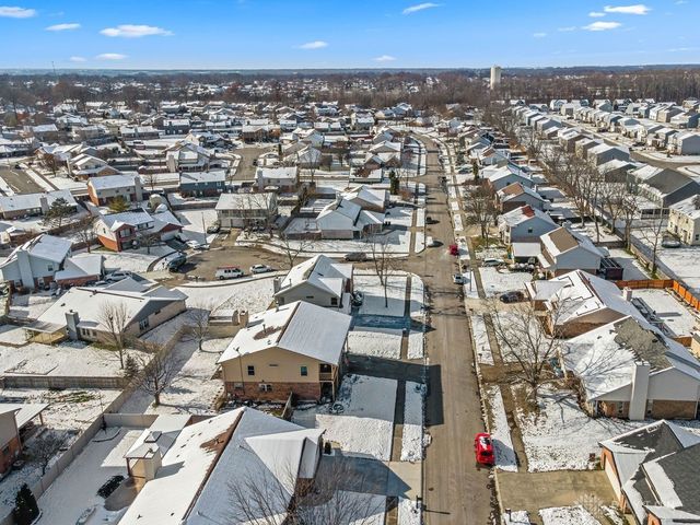 6620 Deer Bluff Drive, Dayton, OH 45424