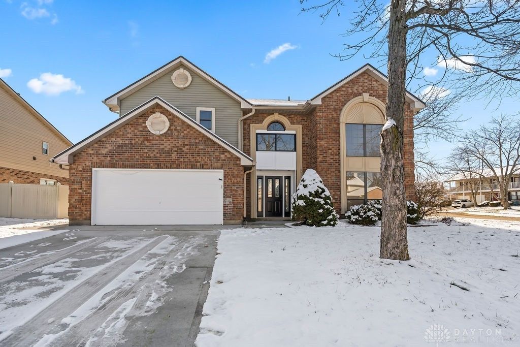 6620 Deer Bluff Drive, Dayton, OH 45424