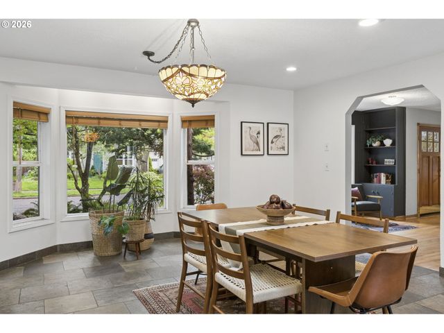 2853 Ne 77TH Pl, Portland, OR 97213