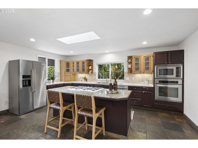 2853 Ne 77TH Pl, Portland, OR 97213