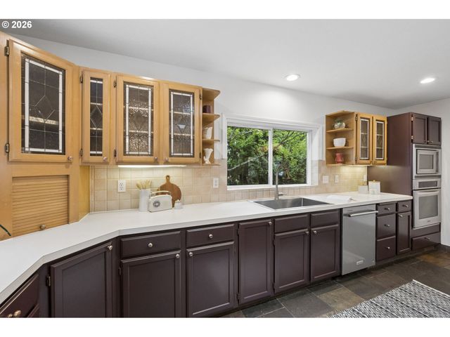 2853 Ne 77TH Pl, Portland, OR 97213