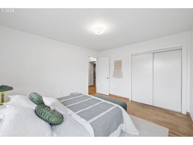 2853 Ne 77TH Pl, Portland, OR 97213