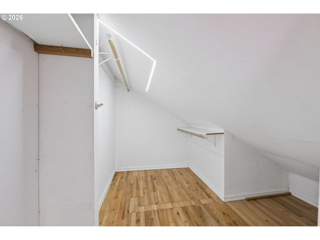 2853 Ne 77TH Pl, Portland, OR 97213