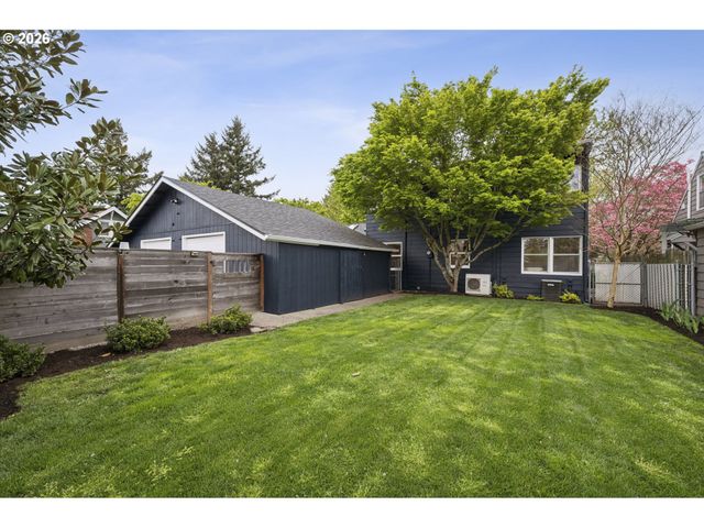 2853 Ne 77TH Pl, Portland, OR 97213