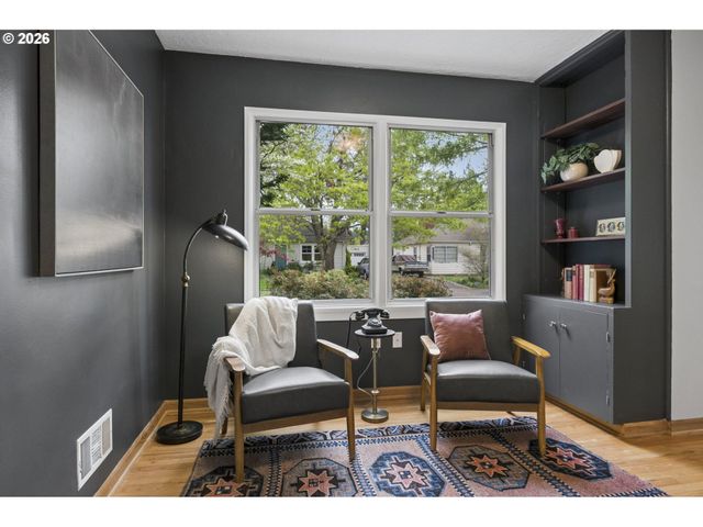 2853 Ne 77TH Pl, Portland, OR 97213