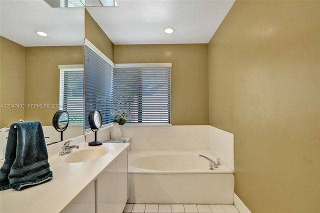 9355 NW 18th Place, Plantation, FL 33322