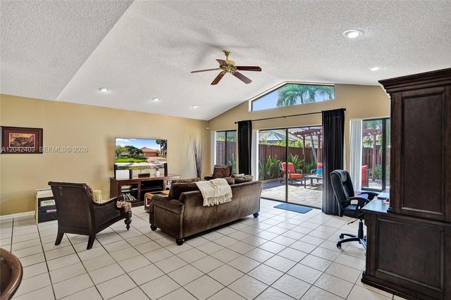 9355 NW 18th Place, Plantation, FL 33322