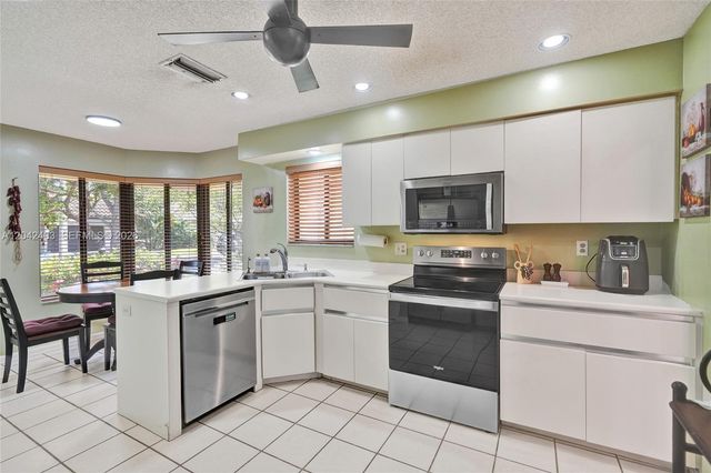 9355 NW 18th Place, Plantation, FL 33322