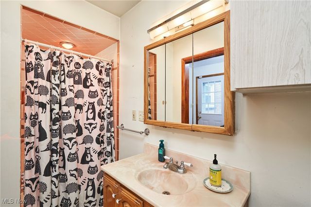 5552 Briarcliff Drive, Garfield Heights, OH 44125