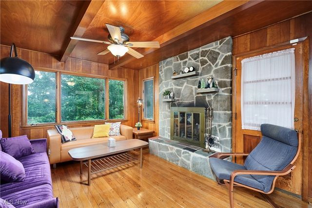 5552 Briarcliff Drive, Garfield Heights, OH 44125