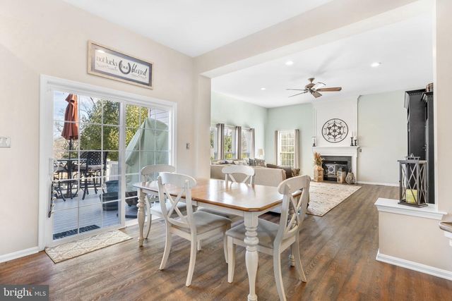 212 EAGLE GLEN DR, Coatesville, PA 19320