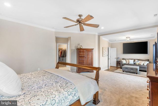 212 EAGLE GLEN DR, Coatesville, PA 19320