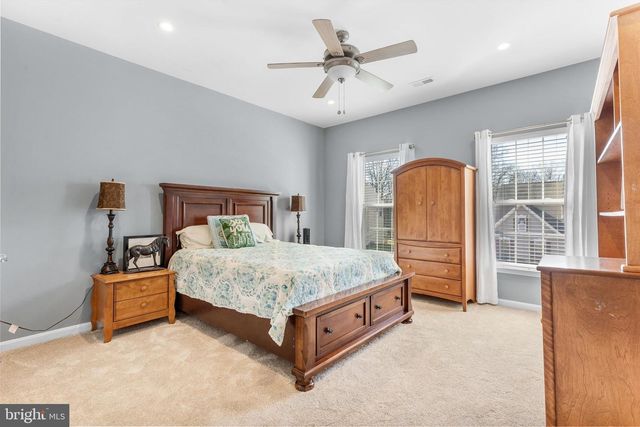 212 EAGLE GLEN DR, Coatesville, PA 19320