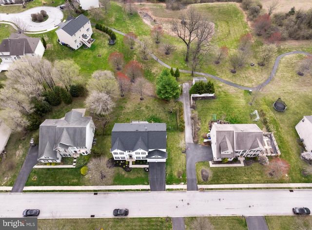 212 EAGLE GLEN DR, Coatesville, PA 19320