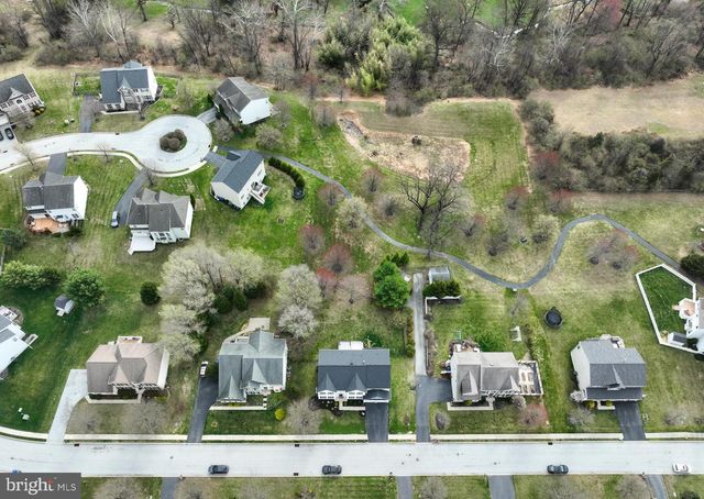 212 EAGLE GLEN DR, Coatesville, PA 19320