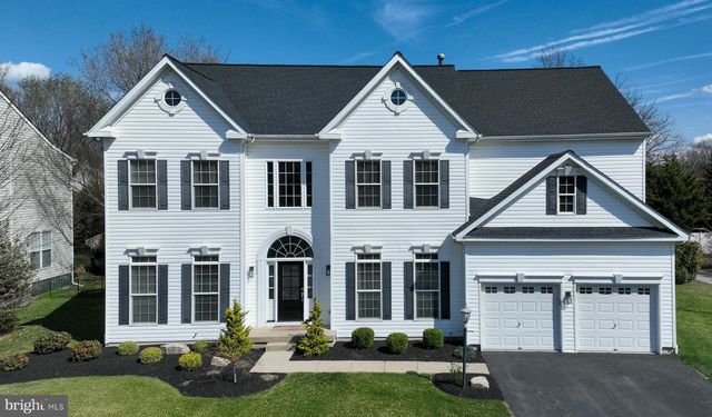 212 EAGLE GLEN DR, Coatesville, PA 19320