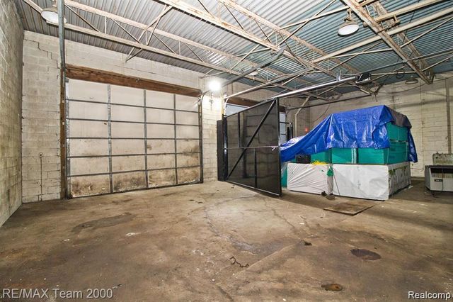 8401 W Chicago, Detroit, MI 48204