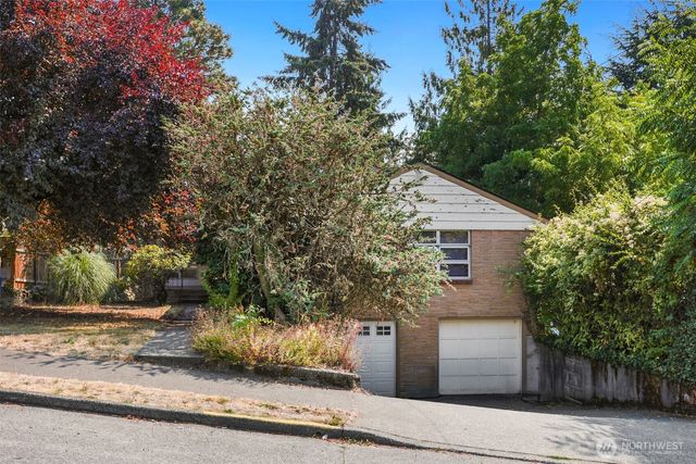 4815 S Holly Street, Seattle, WA 98118