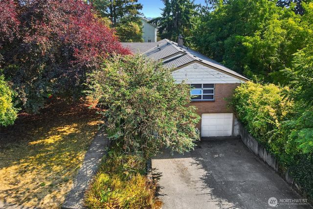 4815 S Holly Street, Seattle, WA 98118