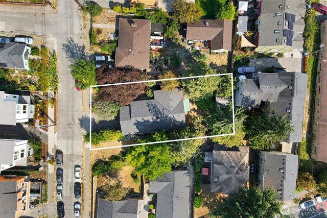 4815 S Holly Street, Seattle, WA 98118