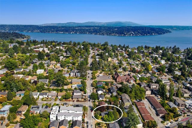 4815 S Holly Street, Seattle, WA 98118