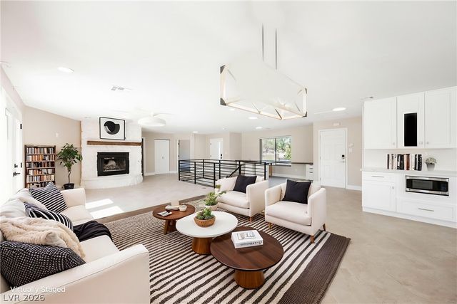 601 Sandy Drive, Henderson, NV 89002