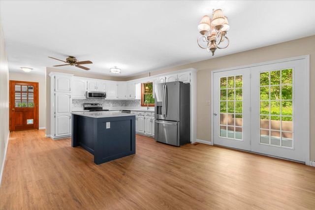 107 Van Buren Drive, Dalton, GA 30721