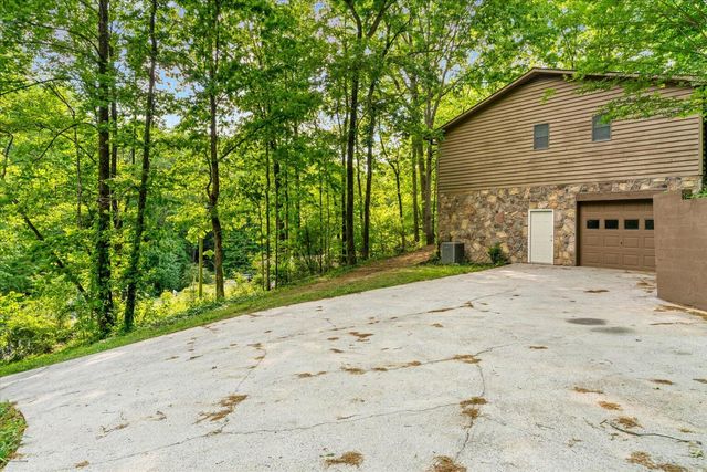 107 Van Buren Drive, Dalton, GA 30721