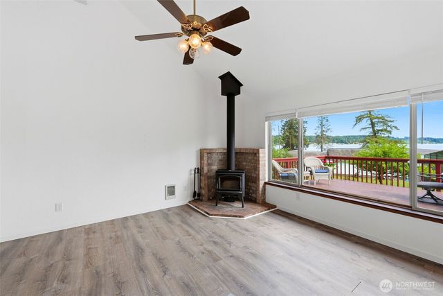 18158 E State Route 3, Allyn, WA 98524